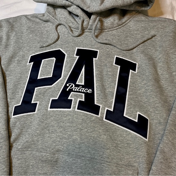PALACE GAP HOODIE GREY SIZE M - Picture 6 of 9
